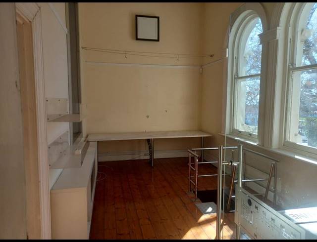 BUSINESS PROPERTY TO RENT IN RICHMOND HILL